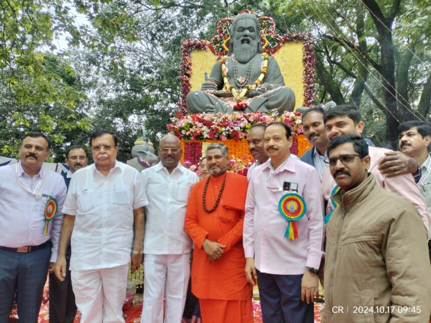 ಮಹರ್ಷಿ ವಾಲ್ಮೀಕಿ ಜಯಂತಿಯಲ್ಲಿ ಪಾಲ್ಗೊಂಡ ಲಿಂಗಸುಗೂರು ಶಾಸಕ ಮಾನಪ್ಪ ಡಿ. ವಜ್ಜಲ್*.‌…….