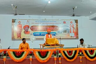 ಕರಡಕಲ್: ಮಾನವನ ಸುಖ ದುಃಖಗಳಿಗೆ ಹಿಂದಿನ ಜನ್ಮದ ಕರ್ಮಫಲಗಳೆ ಕಾರಣ-ಶರಣಬಸವದೇವರು