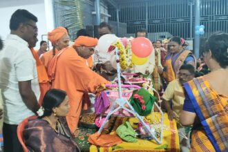 ತೊಟ್ಟಿಲುಕಾರ್ಯಕ್ರಮ,ವಿಜಯಮಹಾಂತನೆಂದು ಹೆಸರಿಟ್ಟ ಶ್ರೀಗಳು