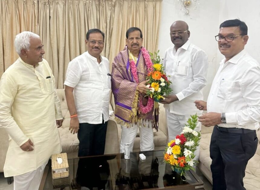 ಮುಂಬೈ:ಅಂದಾಜು ಸಮಿತಿಗಳ ರಾಷ್ಟ್ರೀಯ ಸಮ್ಮೇಳನದಲ್ಲಿ ಶಾಸಕ ವಜ್ಜಲ್ ಭಾಗಿ