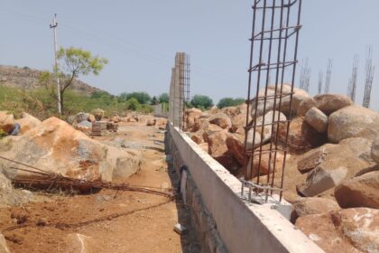 ಅಲ್ಪಸಂಖ್ಯಾತರ ಮುರಾರ್ಜಿ ವಸತಿ ನಿಲಯದ ಕಂಪೌಂಡ ಕಾಮಗಾರಿ ಕಳಪೆ ಬಿಲ್ ತಡೆಯುವಂತೆ ಒತ್ತಾಯ